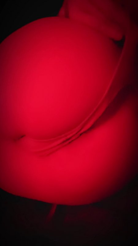 tanning boob